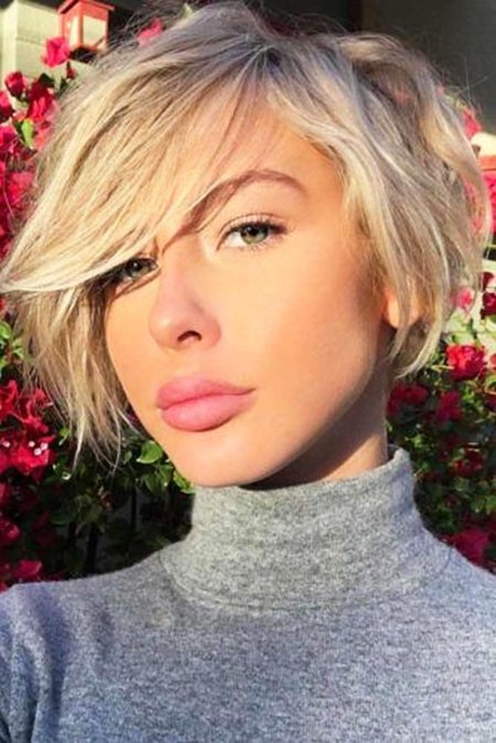 Messy Trendy Look