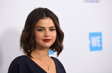 Selena Gomez Short Hair