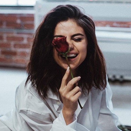 Selena Gomez Short Hair