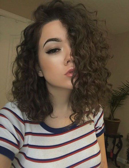 Hairtyles for Short Curly Hair