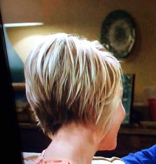 Short Bob Blonde Shaggy Haircut for