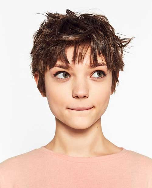 Short Hair Female Model