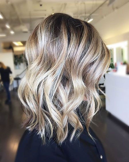 Short Layered Wavy Hairtyles