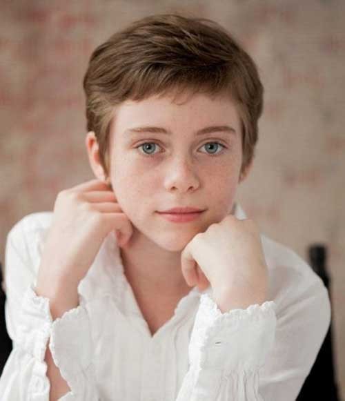 Sophia Lillis Pixie Haircut
