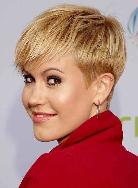 Short Layered Bob Pixie Hairdo for Girls