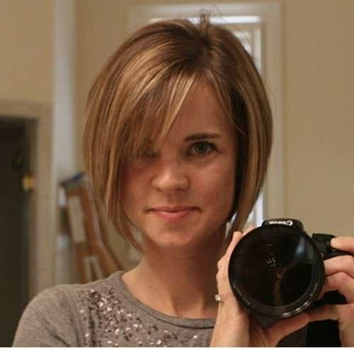 The Best Short Wedge Hairstyle