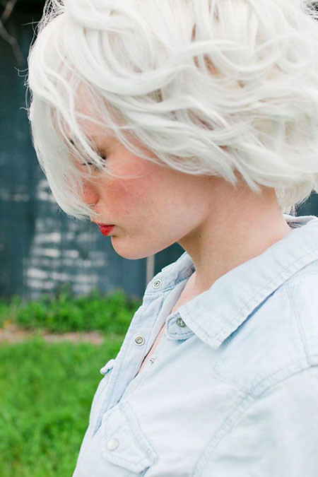 Fashionable Loose Curls