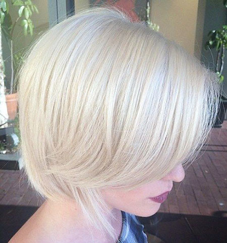 Medium Bob Straight Mane