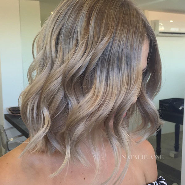 Short Wavy Hairstyles