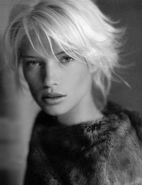 Best Short Haircuts for Oval Faces