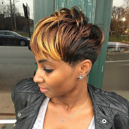Black Woman Short Pixie Cuts