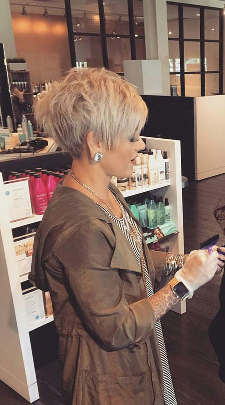 Female Pixie Hairstyle