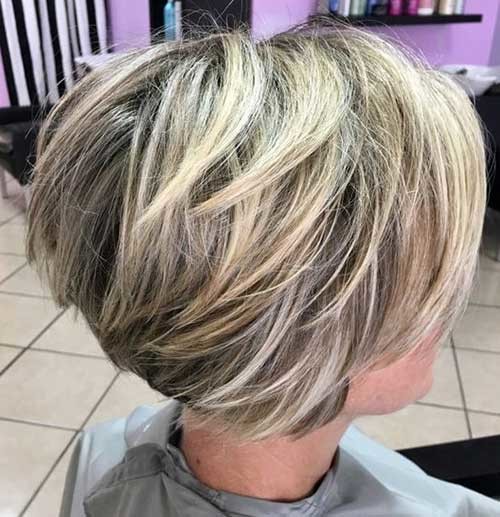 Highlighted Short Hair