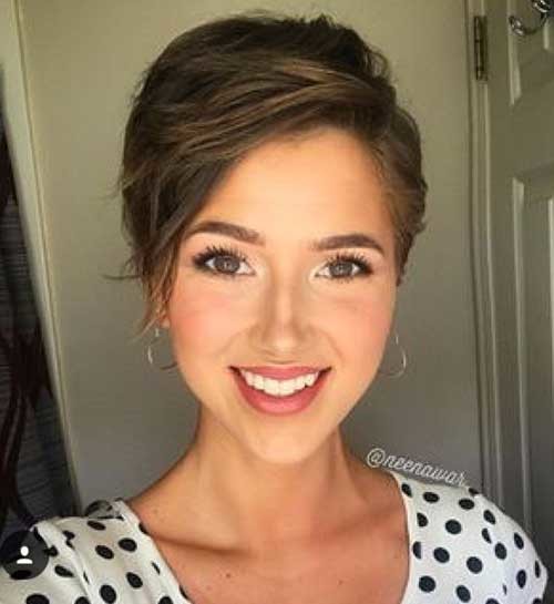 Pixie Haircut for Round Face