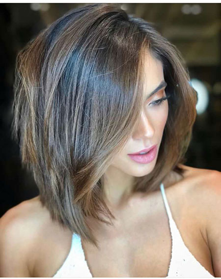 Short Brunette Bob Hairstyles
