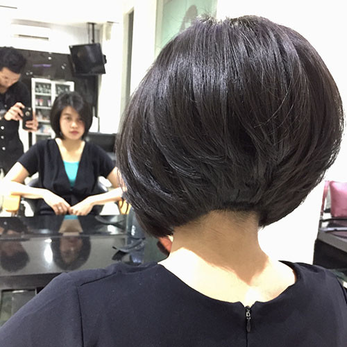 Short Layered Bob Haircut