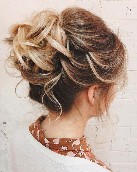 Upstyle for Short Hair