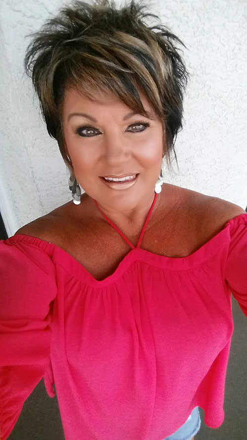 Beautiful Pixie Cuts for Older Women