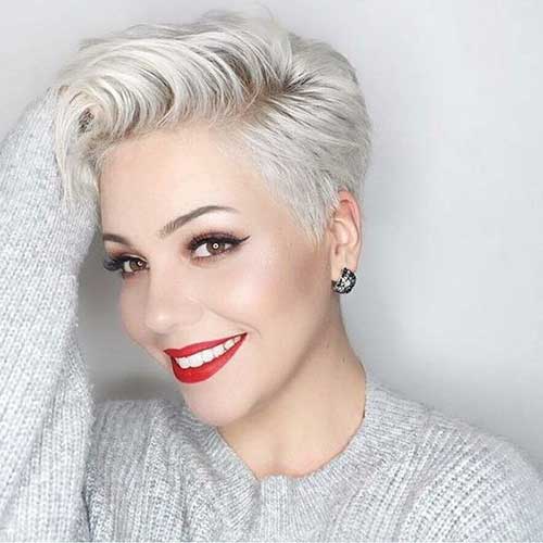 Modern Short Blonde Hairstyles for Ladies
