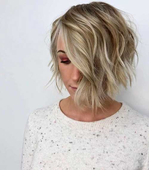 Wavy Short Hair Styles for Chic Ladies
